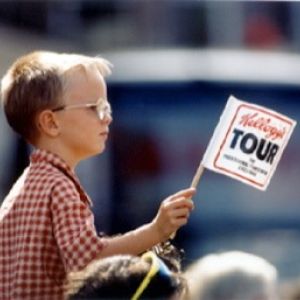 Kellogg's Tour: boy with flag